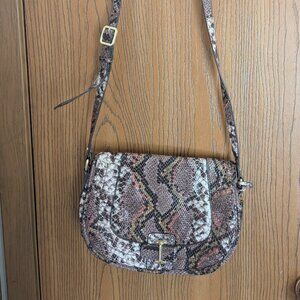 Nine West Crossbody‎ Faux Snake Skin Purse w/ Adjustable Strap Snap/Zip Closures